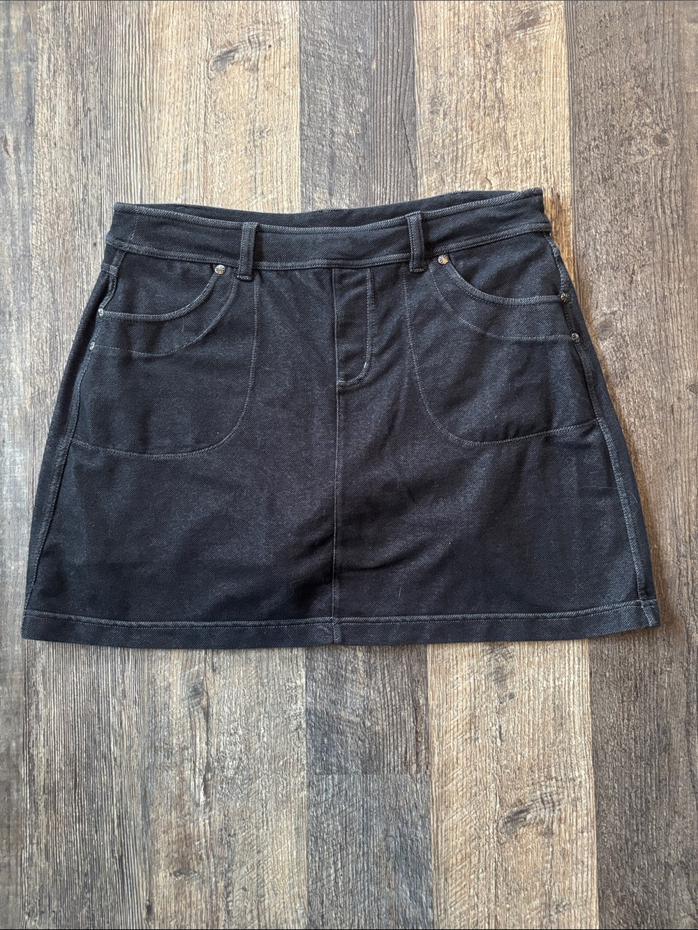 Athleta Black Mini Skirt with Front Pockets